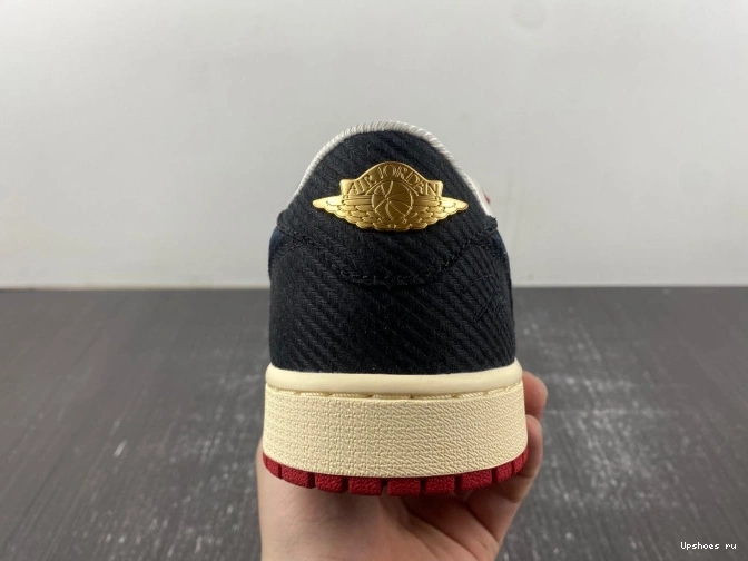 1 Jordan Retro OG Away Low Trophy Room 0725